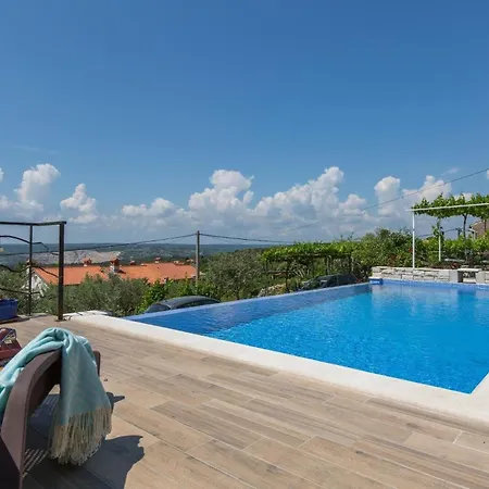 Istrisches Steinhaus Mit Grossem Garten Und Terrasse, In Der Naehe Von Wenig Besuchten Straenden Viskovići